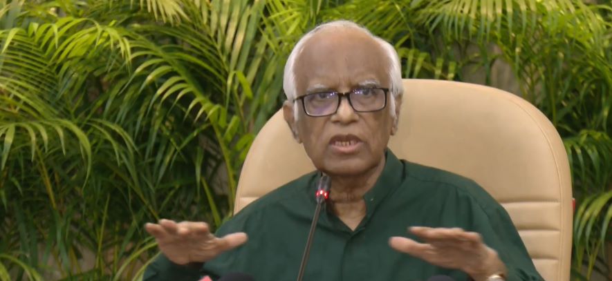 বিদেশে আর পাঠ্যপুস্তক ছাপানো হবে না: শিক্ষা উপদেষ্টা